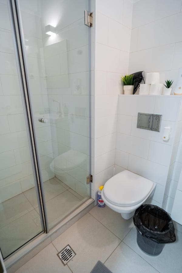 One Bedroom Flat In Bucharest'S Historic District Exteriör bild