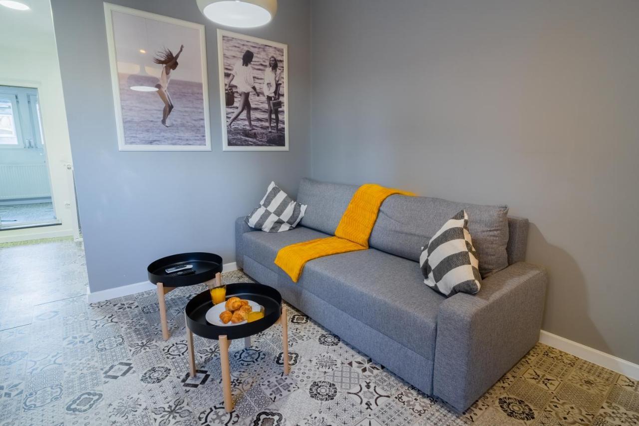 One Bedroom Flat In Bucharest'S Historic District Exteriör bild